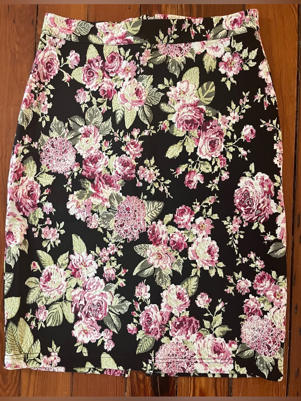 Anthropologie Maeve Floral Rose Pencil Skirt | Black Pink | M - Picture 4 of 10